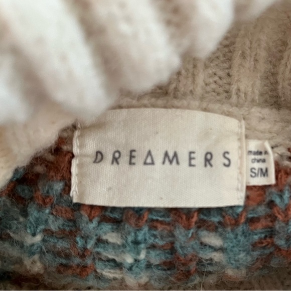 Dreamers Turtleneck Sweater - Picture 5 of 5